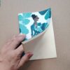 Cuaderno Artesanal A5 - Cubierta Mujer Azul Gafas - Amarillo Claro - Puntos